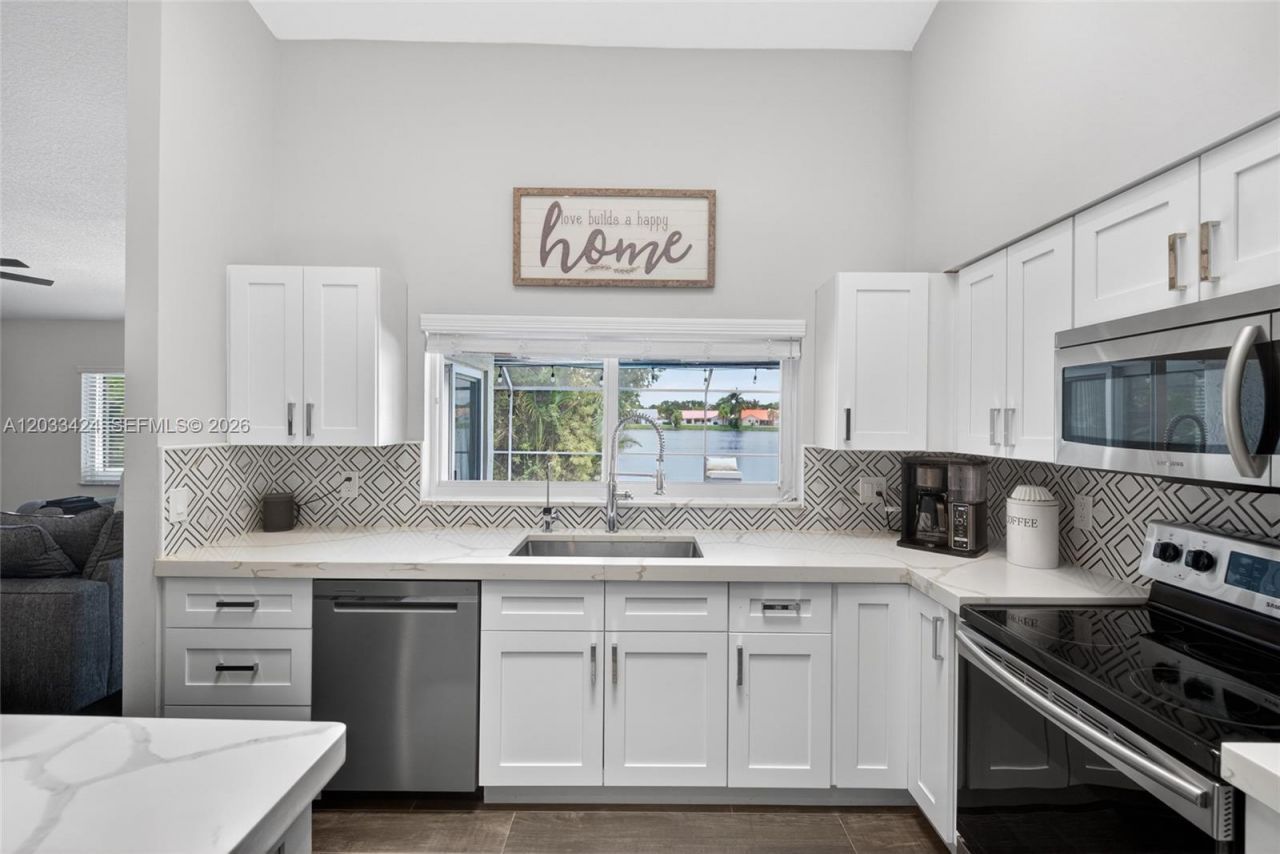 10761 NW 5th St, Plantation, FL 33324 Photo