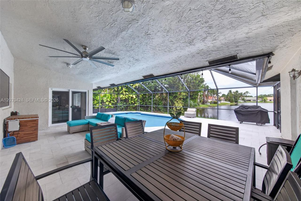 10761 NW 5th St, Plantation, FL 33324 Photo