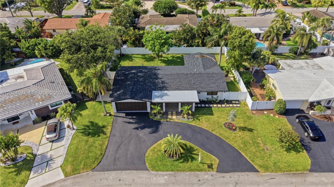 2731 NE 52nd St , Lighthouse Point, FL 33064 Photo