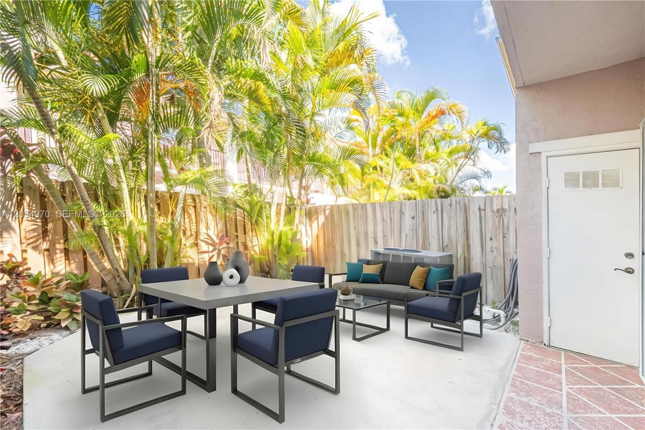 10210 SW 154th Pl , Unit 110-8, Miami, FL 33196 Photo