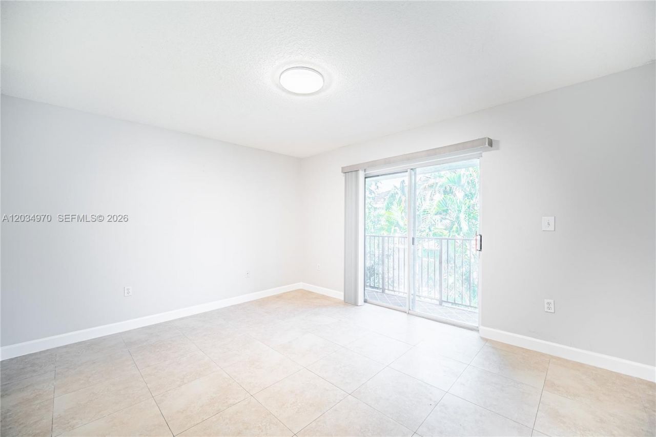 10210 SW 154th Pl , Unit 110-8, Miami, FL 33196 Photo