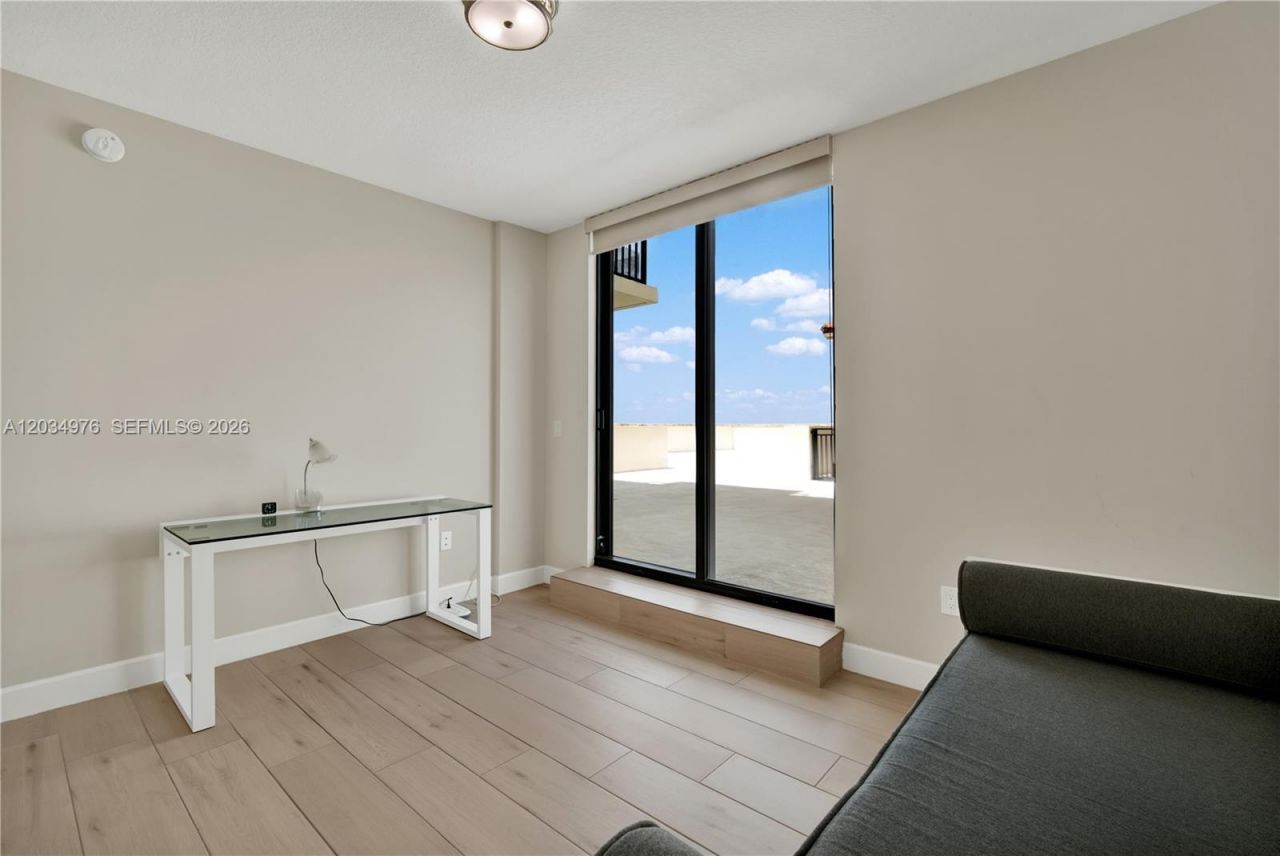 1300 Ponce De Leon Blvd , Unit 901, Coral Gables, FL 33134 Photo