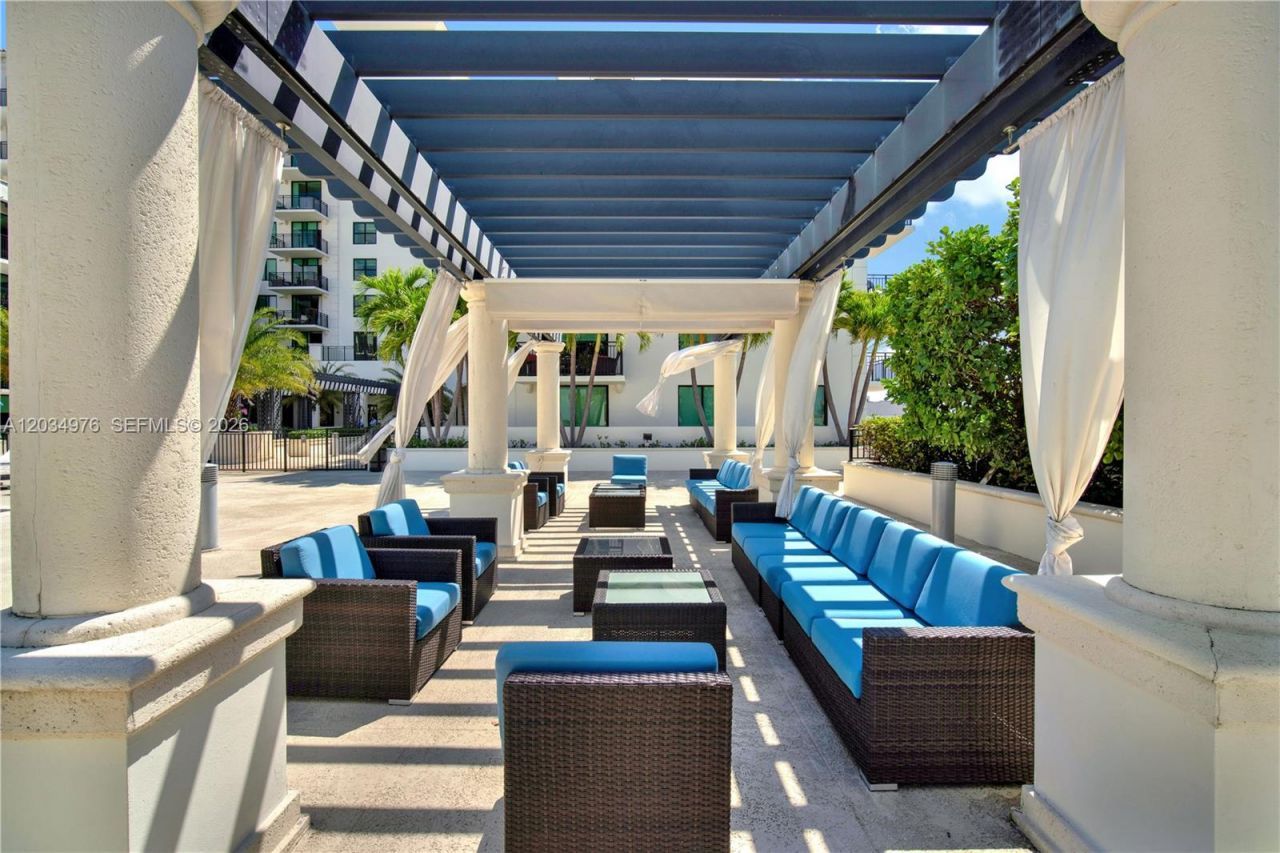 1300 Ponce De Leon Blvd , Unit 901, Coral Gables, FL 33134 Photo