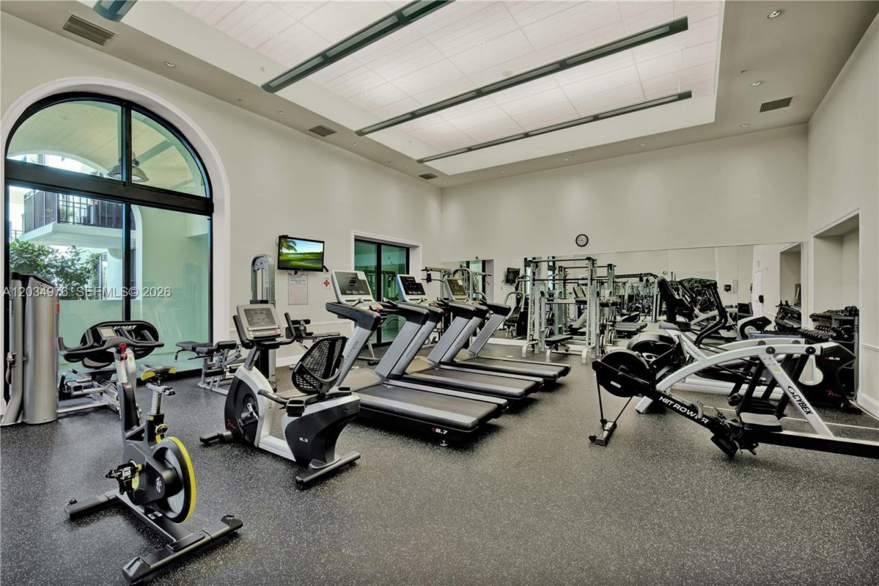 1300 Ponce De Leon Blvd , Unit 901, Coral Gables, FL 33134 Photo