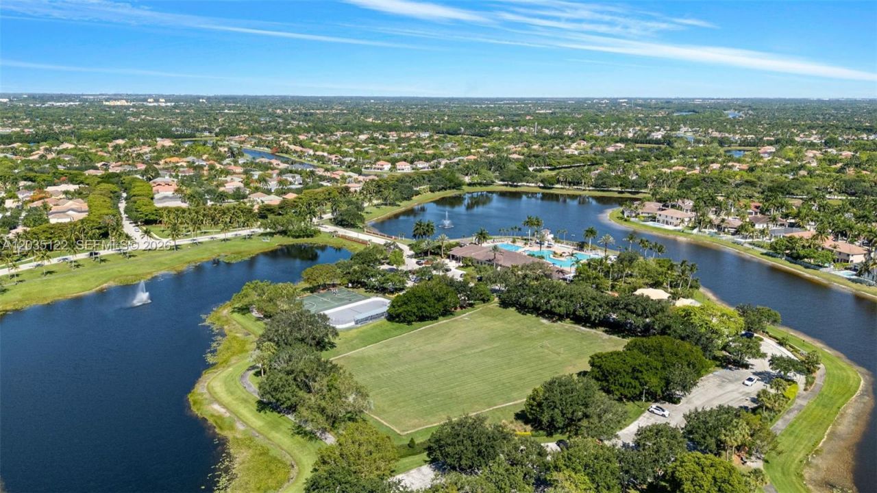841 Lavender Cir , Weston, FL 33327 Photo