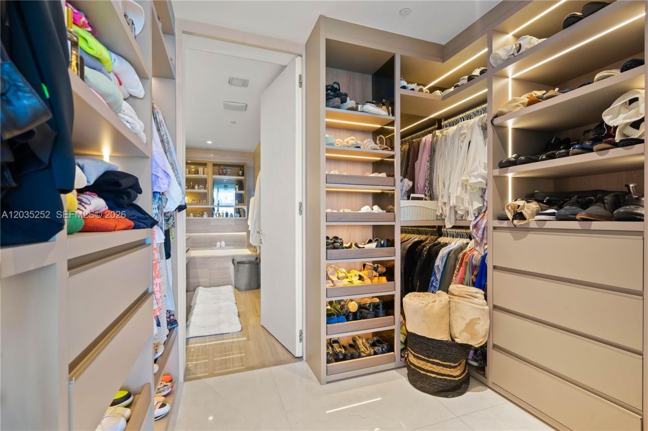 18975 Collins Ave , Unit 3603, Sunny Isles Beach, FL 33160 Photo