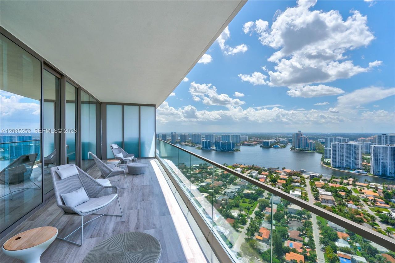 18975 Collins Ave , Unit 3603, Sunny Isles Beach, FL 33160 Photo