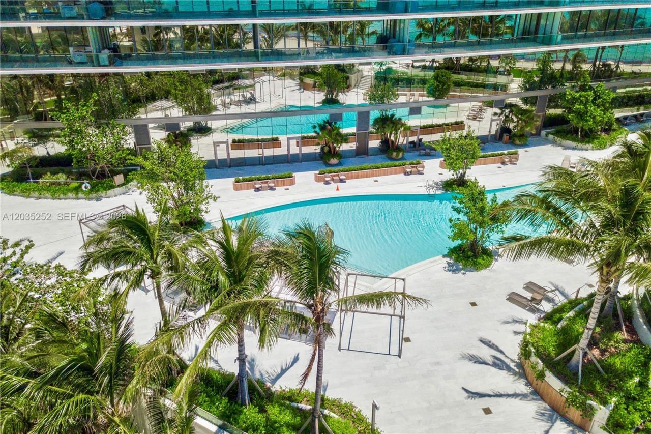 18975 Collins Ave , Unit 3603, Sunny Isles Beach, FL 33160 Photo