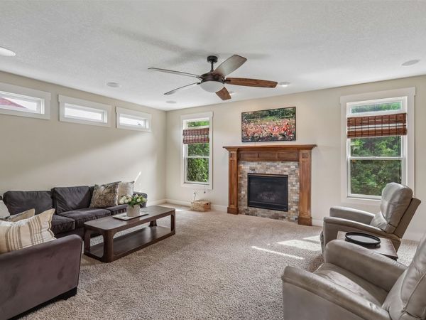 7025 Northwood Drive , Johnston, IA 50131