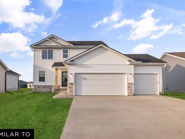 1470 Cedar Street, Waukee, IA 50263