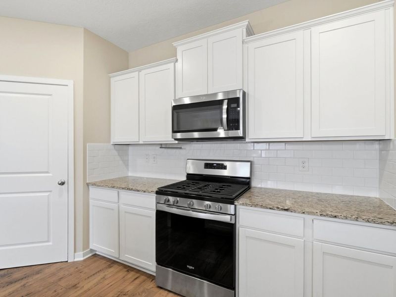 5851 Ryman Drive E, Grove City, OH 43123 Photo 13