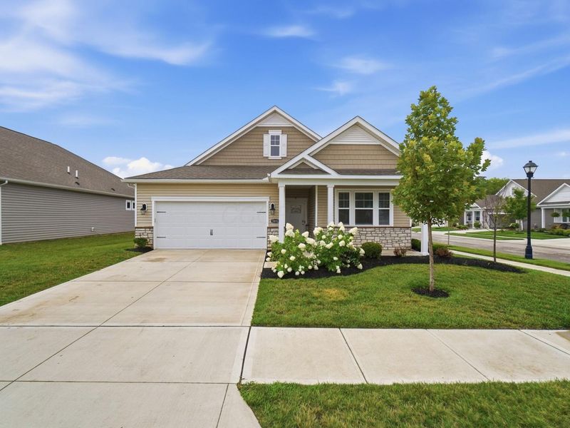5851 Ryman Drive E, Grove City, OH 43123 Photo 3