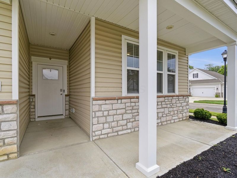 5851 Ryman Drive E, Grove City, OH 43123 Photo 5