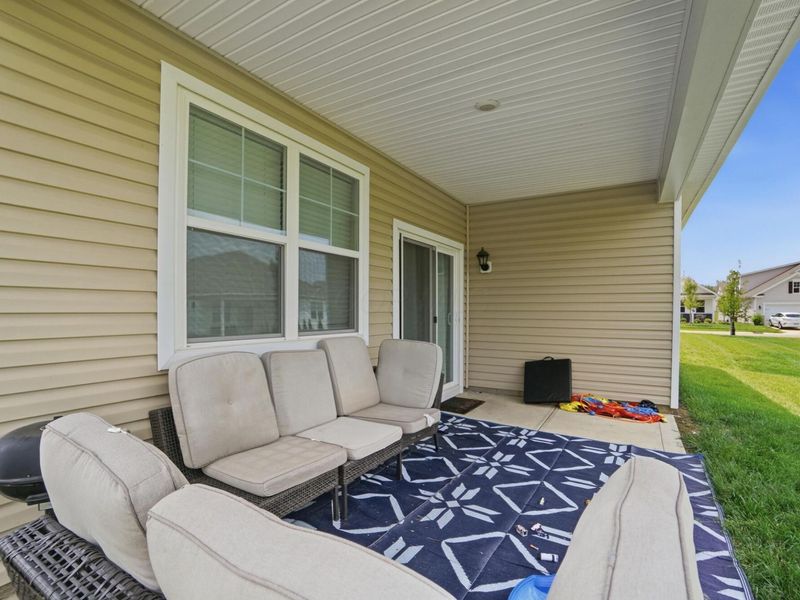 5851 Ryman Drive E, Grove City, OH 43123 Photo 8