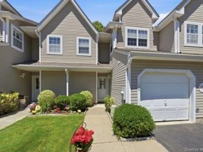 126 Erin Lane East Setauket, NY 11733