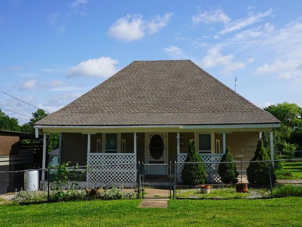 407 W 6th Street , Grove, OK 74344