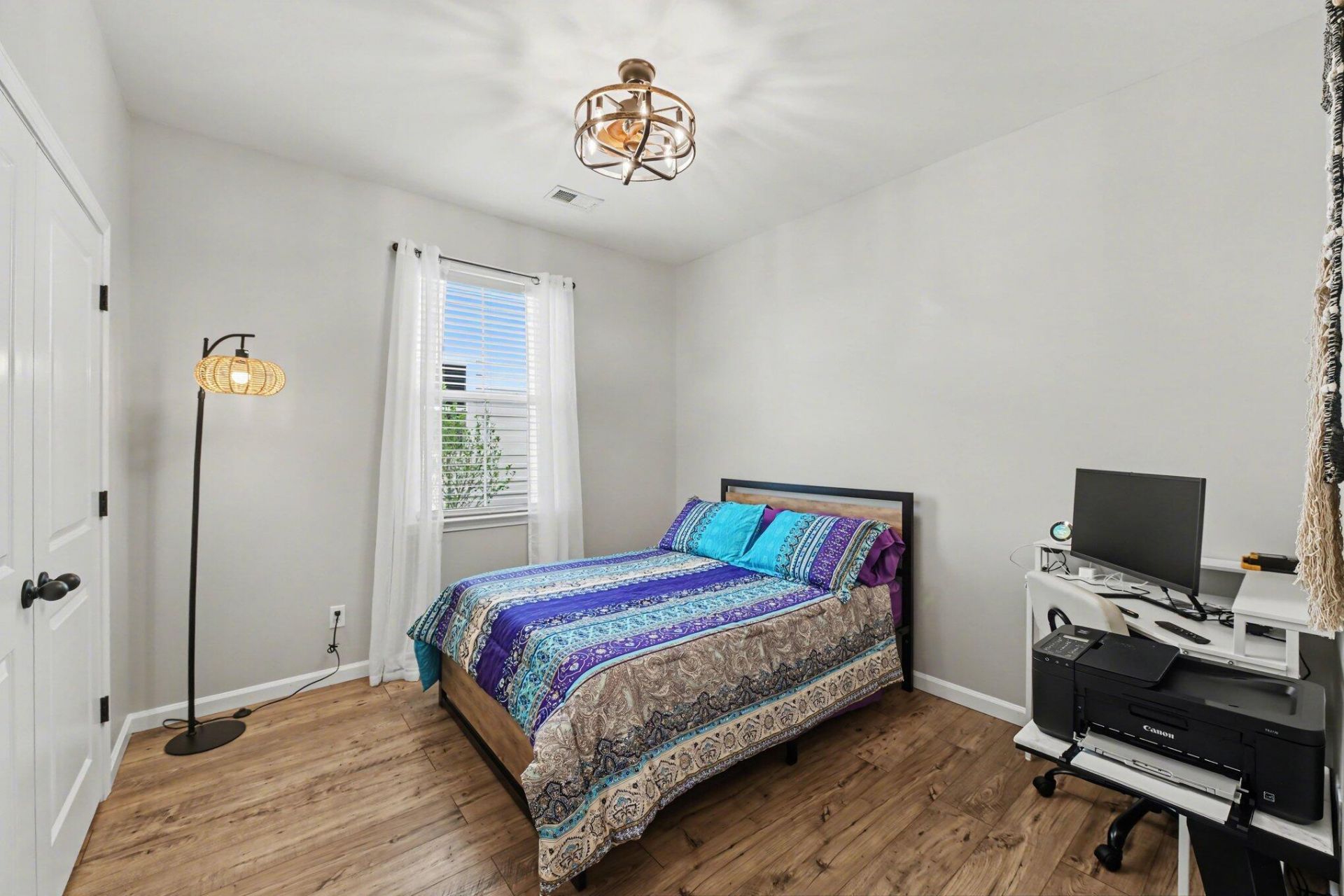 205 Angelica Avenue Photo 24