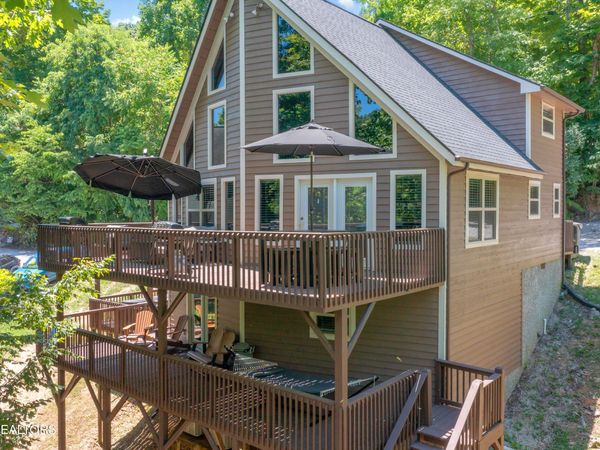 147 Flat Lake Circle, Speedwell, TN 37870