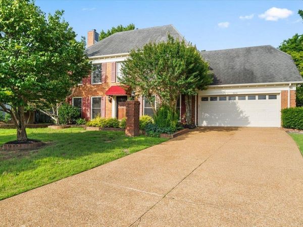 8861 BRIARWOOD CV, Memphis, TN 38018