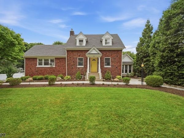50 2nd Street, Park Ridge, NJ 07656
