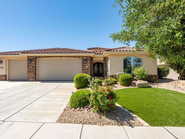 956 E ROADRUNNER DR , Washington, UT 84780