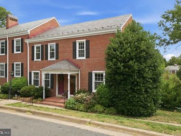 2947 S DINWIDDIE STREET, ARLINGTON, VA 22206