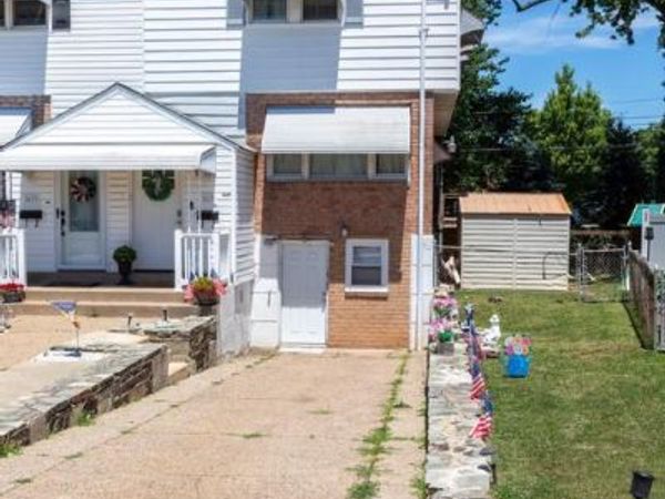 3633 N HEREFORD LANE , PHILADELPHIA, PA 19114
