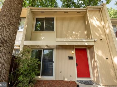 2240 SOUTHGATE SQUARE, RESTON, VA 20191