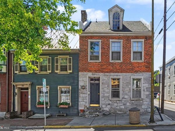 132 S HANOVER STREET , CARLISLE, PA 17013