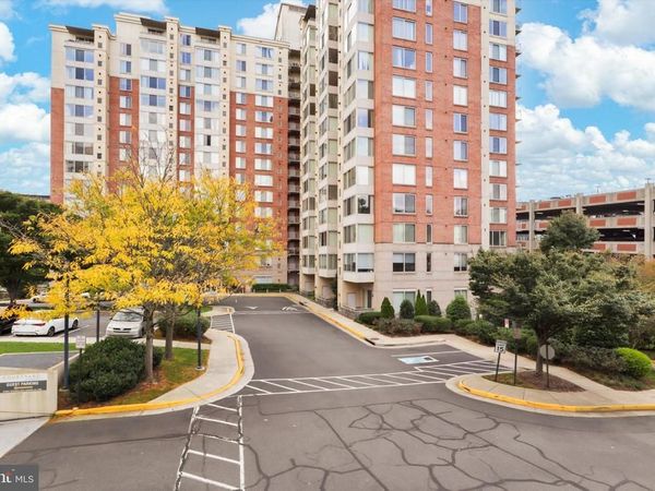 2726 GALLOWS ROAD, Unit 1506, VIENNA, VA 22180