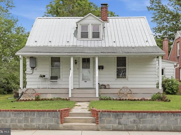 141 N RIDGE AVENUE , GREENCASTLE, PA 17225
