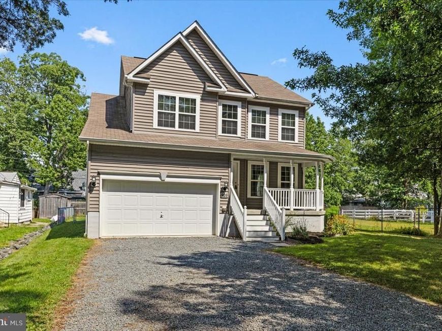 926 Walnut Avenue, North Beach, MD 20714 Main Photo