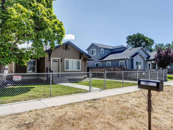 707 E Denver, Caldwell, ID 83605