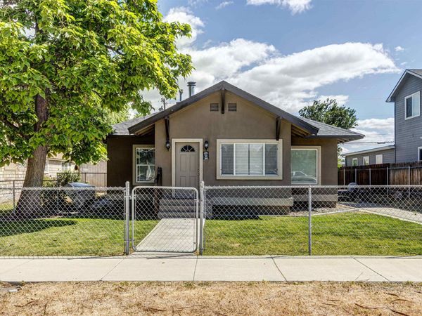 707 E Denver, Caldwell, ID 83605