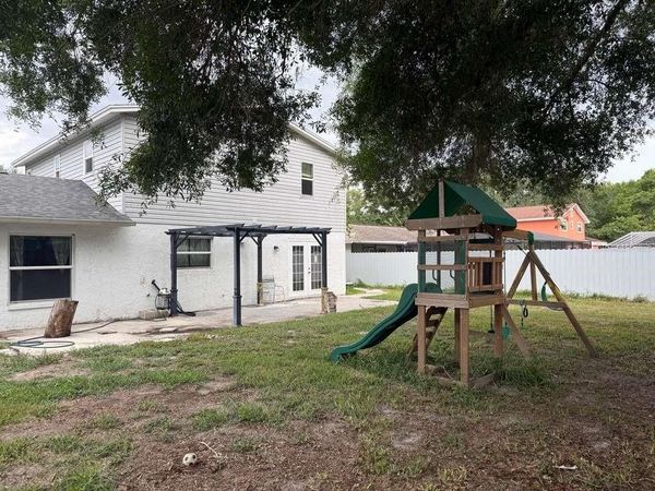 4107 HUDSON WAY , TAMPA, FL 33618