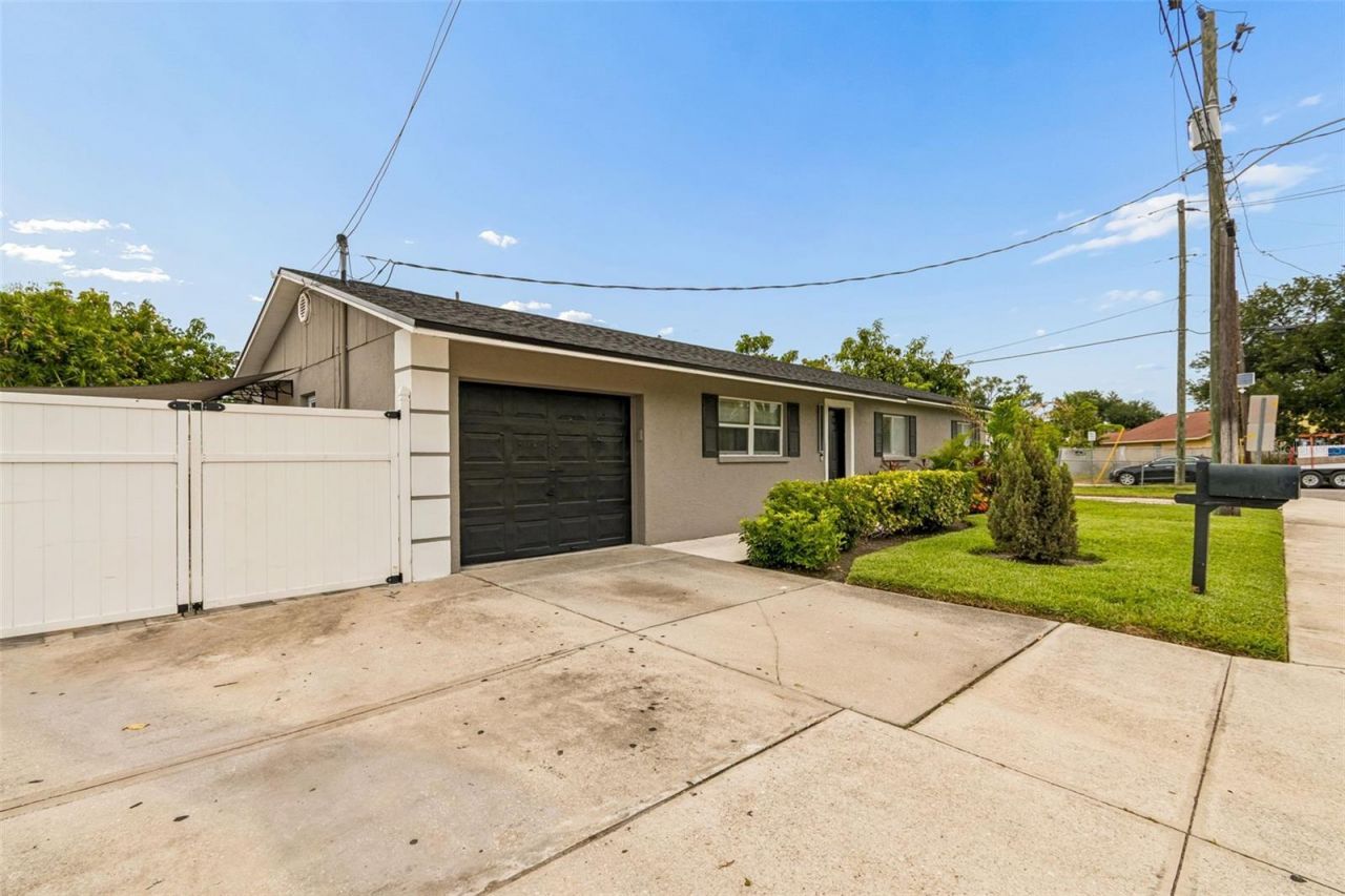 1129 4th Avenue W, Palmetto, FL 34221 Photo