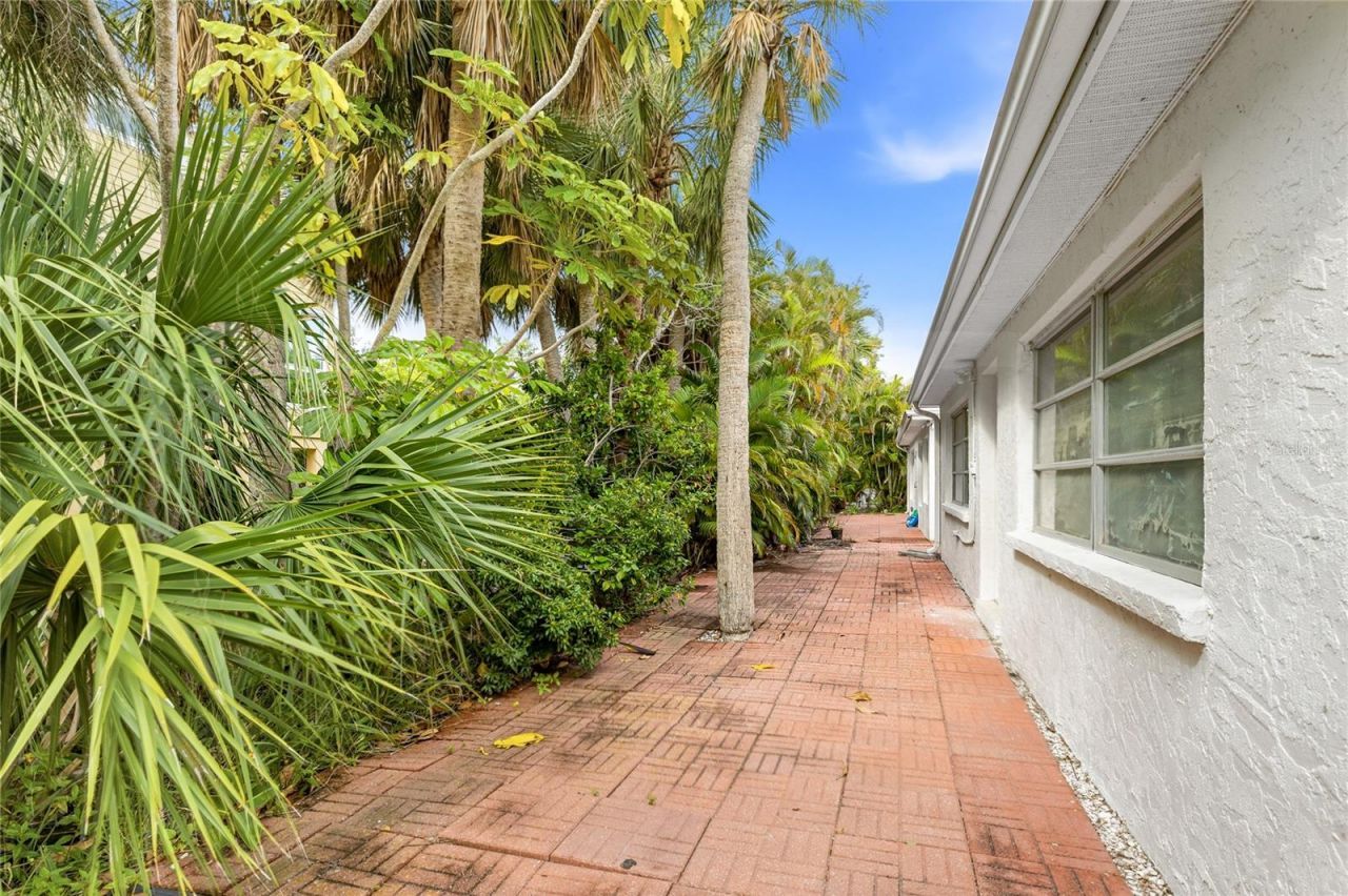 602 Spanish Drive S, Unit 115, Longboat Key, FL 34228 Photo