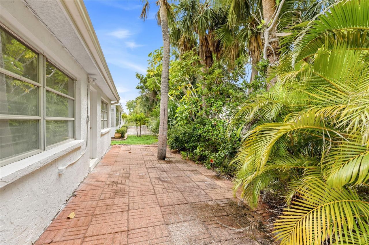 602 Spanish Drive S, Unit 115, Longboat Key, FL 34228 Photo