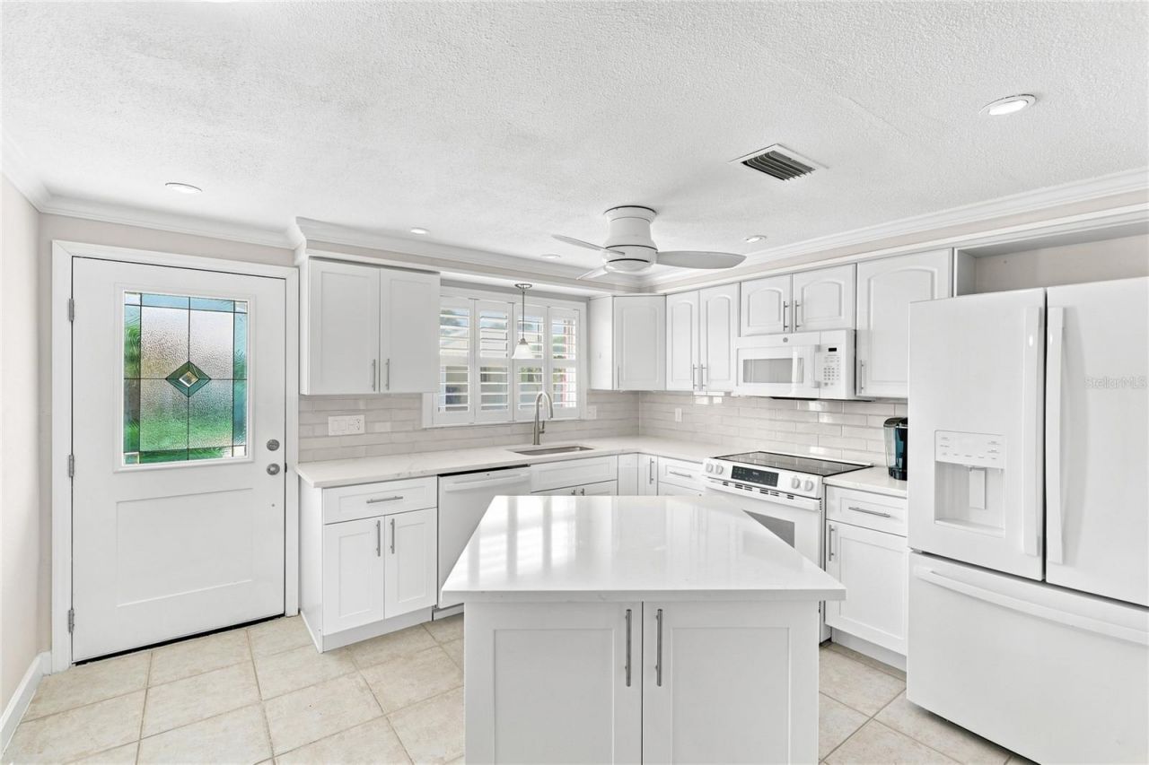 602 Spanish Drive S, Unit 115, Longboat Key, FL 34228 Photo