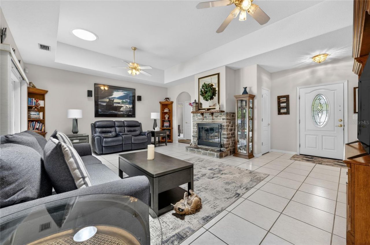 43 Llewellyn Trail , Palm Coast, FL 32164 Photo