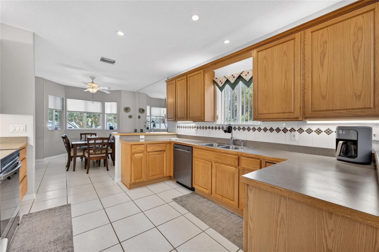 43 Llewellyn Trail , Palm Coast, FL 32164 Photo