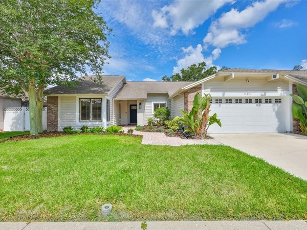14651 VILLAGE GLEN CIRCLE, TAMPA, FL 33618