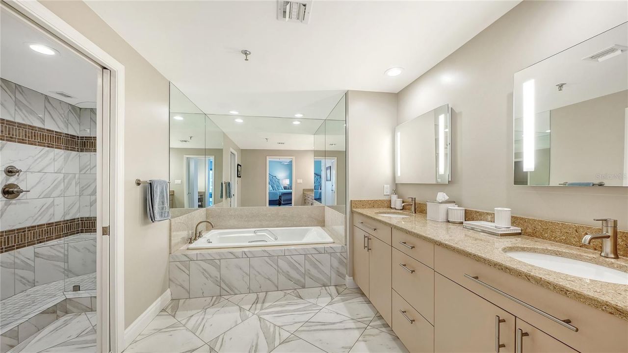 1211 Gulf Of Mexico Drive, Unit 609, Longboat Key, FL 34228 Photo