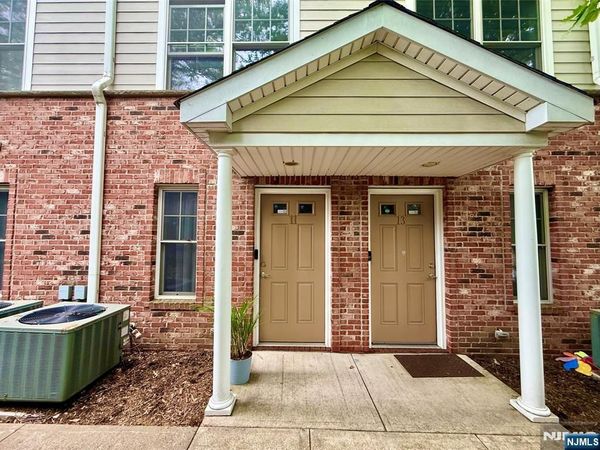 10 Terrace Avenue 11, Unit 11, Hasbrouck Heights, NJ 07604