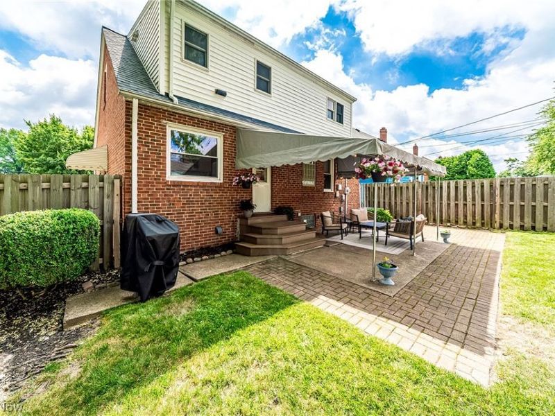 1376 Parkview Drive , Lyndhurst, OH 44124 Photo 30