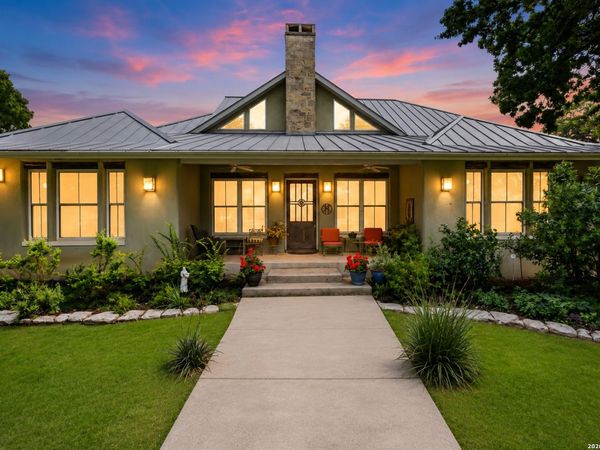 241 AMMANN RD, Boerne, TX 78015