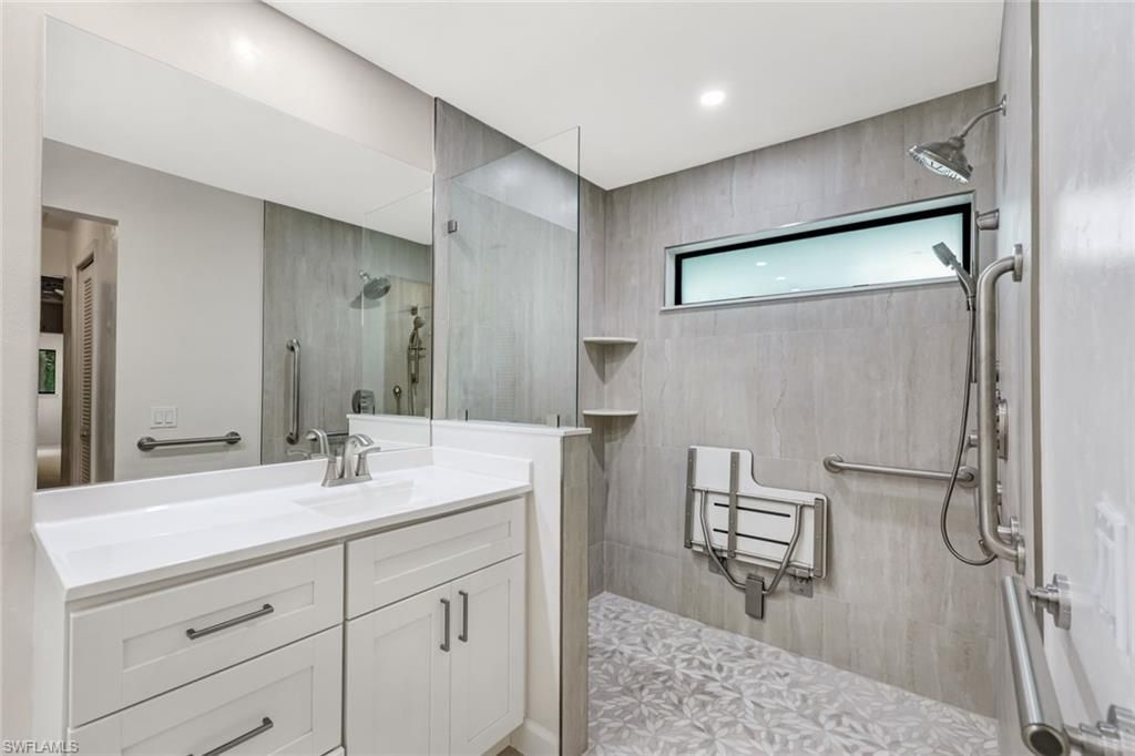 509 Cypress Way E, Naples, FL 34110 Photo