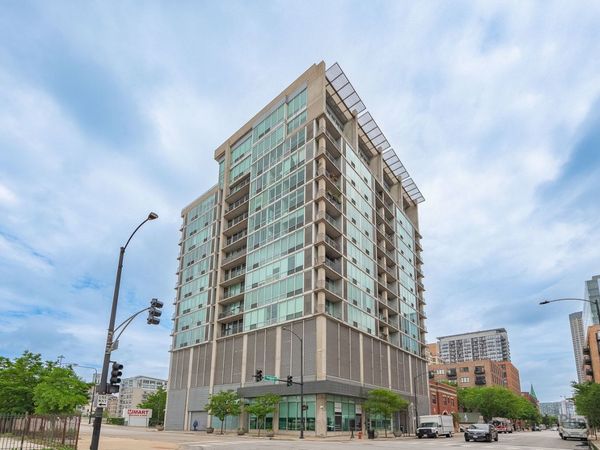 700 W Van Buren Street , Unit 1404, Chicago, IL 60607
