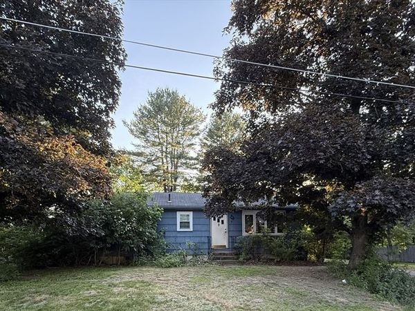 5 Delmar St, Medway, MA 02053