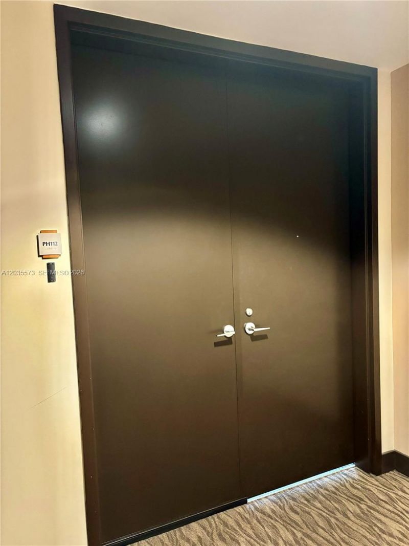 79 SW 12th St , Unit 4012-S, Miami, FL 33130 Photo
